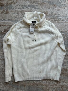 Bershka Men’s Cozy Cream Knit Funnel Neck Sweater - Size Large